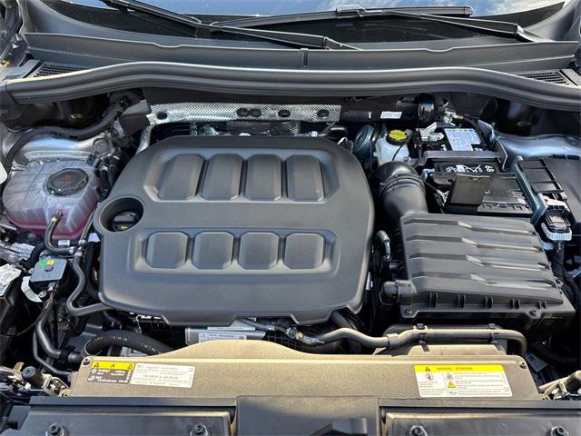 new 2026 Volkswagen Tiguan car, priced at $32,295