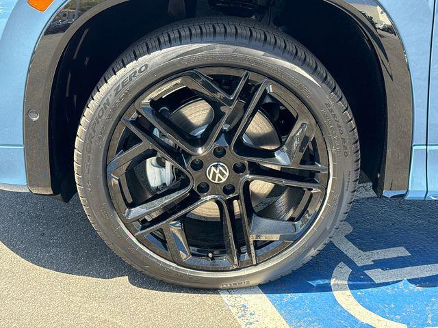 new 2026 Volkswagen Tiguan car, priced at $38,121