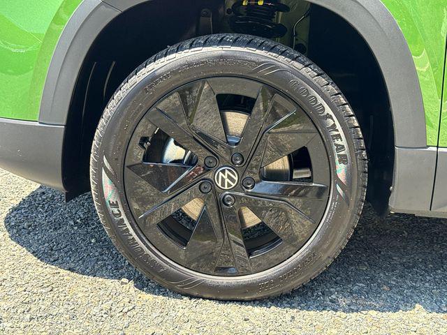new 2025 Volkswagen Taos car, priced at $25,202