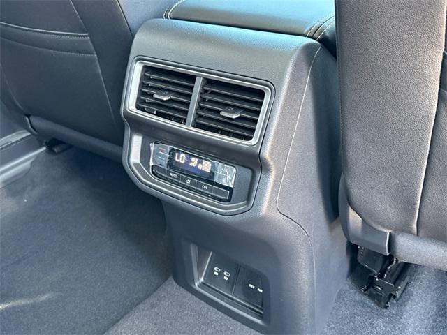 new 2026 Volkswagen Atlas car, priced at $43,115