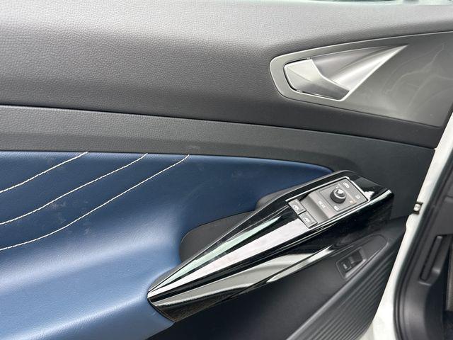 new 2026 Volkswagen ID.4 car, priced at $43,937