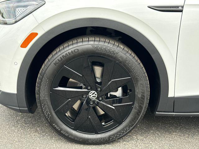 new 2026 Volkswagen ID.4 car, priced at $43,937