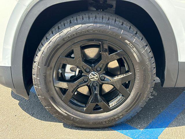 new 2026 Volkswagen Atlas car, priced at $46,397