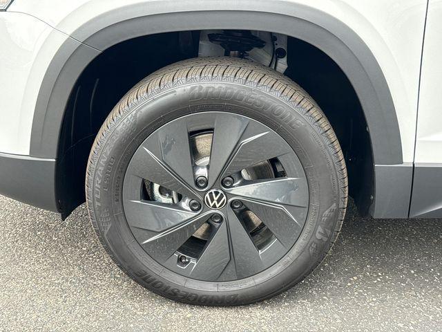 new 2026 Volkswagen Taos car, priced at $26,933