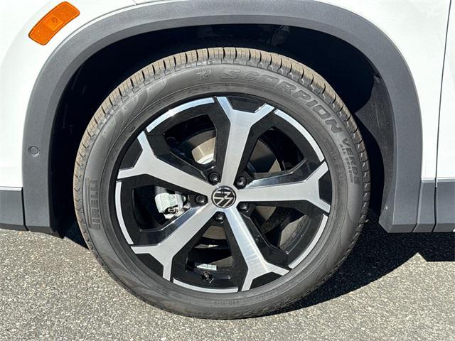 new 2026 Volkswagen Tiguan car, priced at $33,964