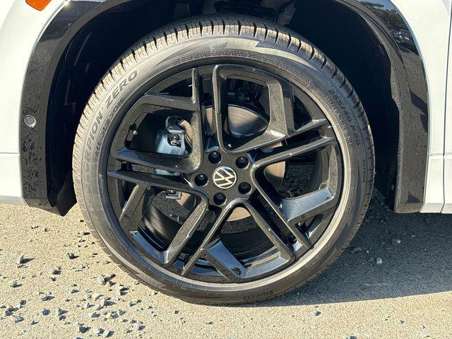 new 2026 Volkswagen Tiguan car, priced at $37,515