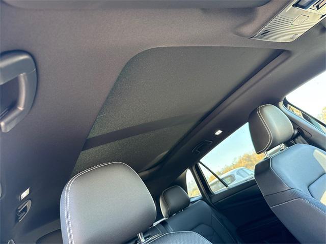 new 2026 Volkswagen Atlas Cross Sport car, priced at $42,753