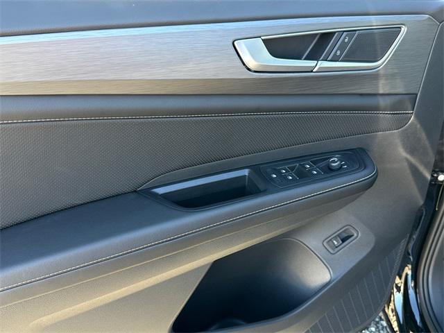 new 2026 Volkswagen Atlas Cross Sport car, priced at $42,753