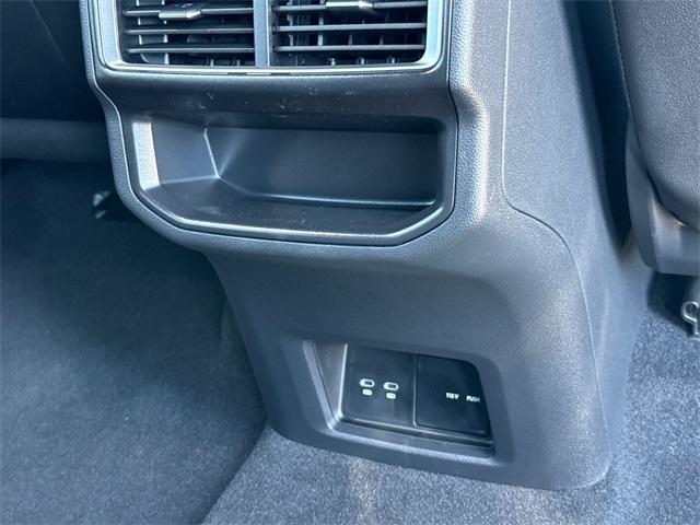 new 2026 Volkswagen Atlas Cross Sport car, priced at $42,753