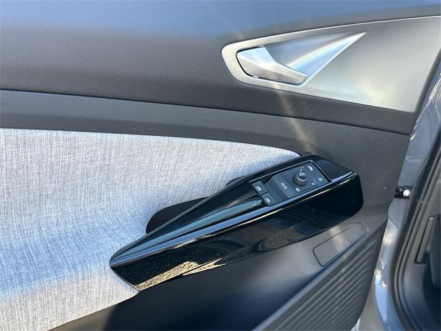 new 2026 Volkswagen ID.4 car, priced at $40,467