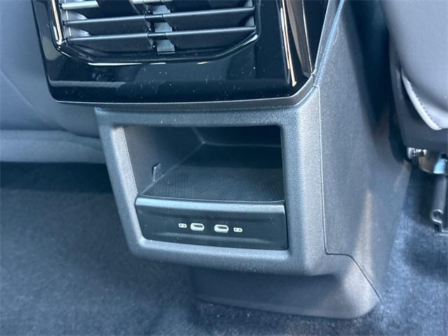 new 2026 Volkswagen ID.4 car, priced at $40,467