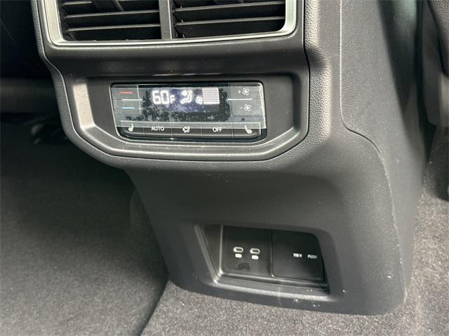 new 2026 Volkswagen Atlas car, priced at $52,792