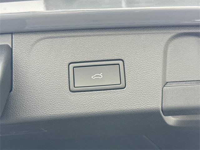 new 2026 Volkswagen Atlas car, priced at $52,792