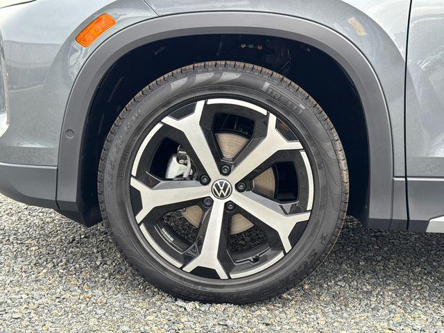 new 2026 Volkswagen Tiguan car, priced at $33,310