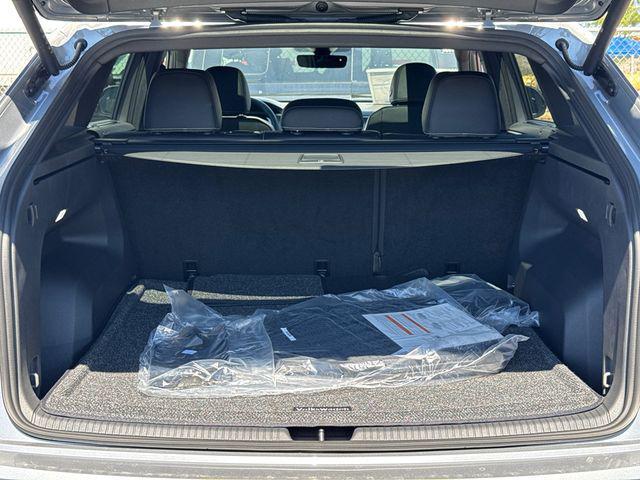 new 2026 Volkswagen Atlas Cross Sport car, priced at $47,962