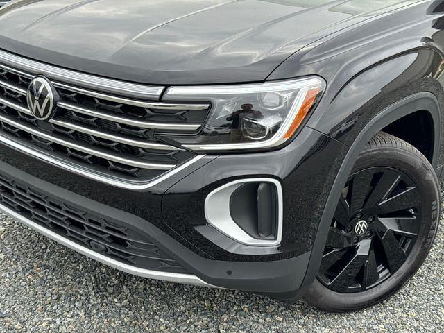 new 2026 Volkswagen Atlas car, priced at $42,612