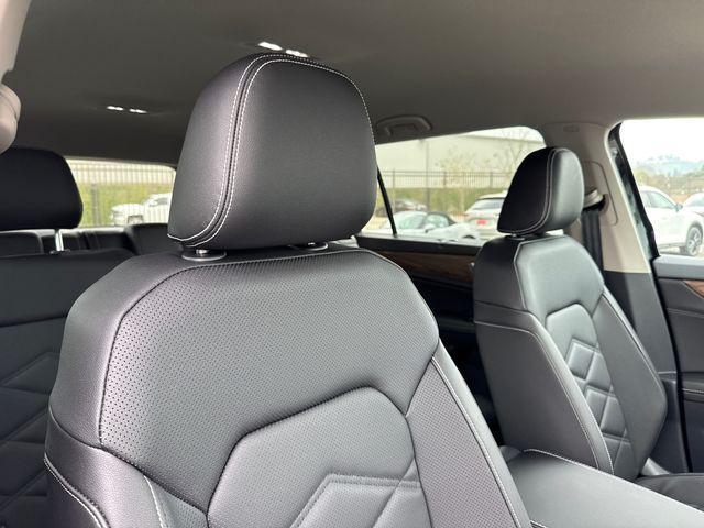 new 2026 Volkswagen Atlas car, priced at $42,612