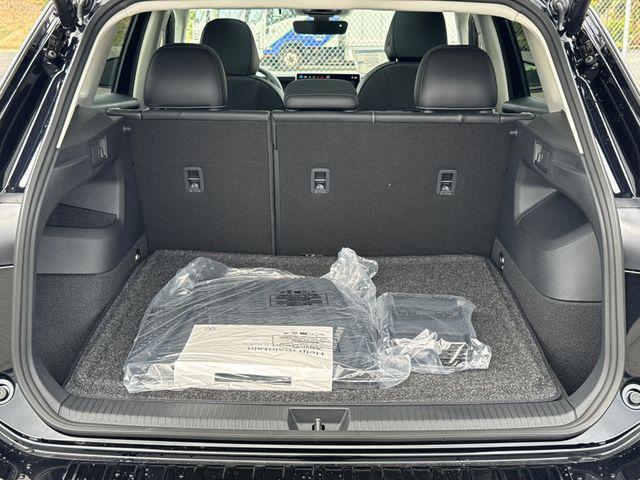 new 2026 Volkswagen Tiguan car, priced at $35,193
