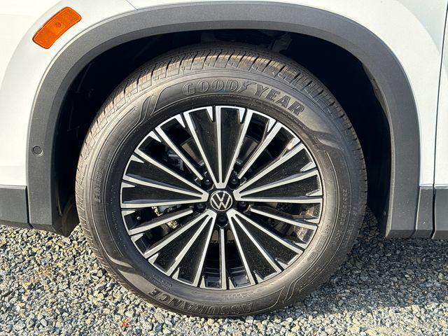 new 2026 Volkswagen Tiguan car, priced at $31,100