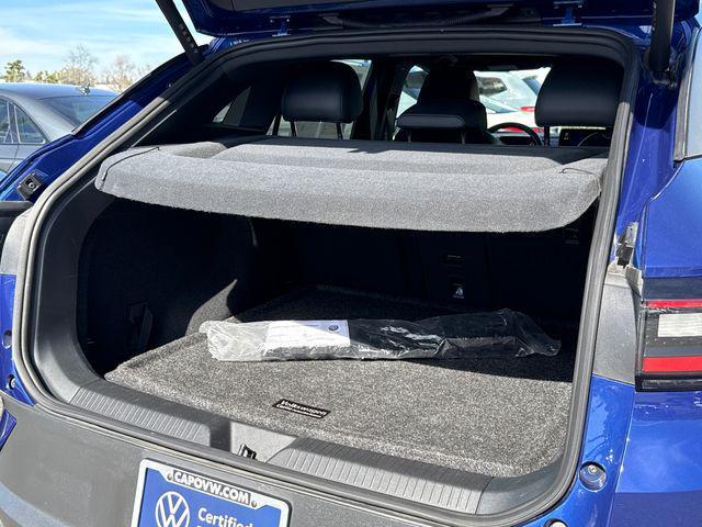 used 2022 Volkswagen ID.4 car, priced at $19,899