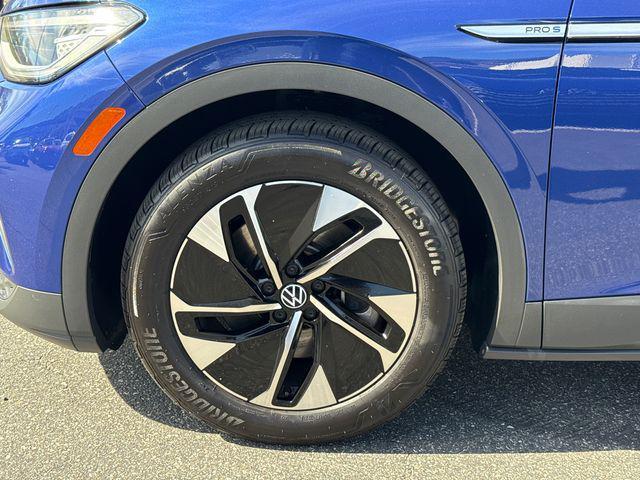 used 2022 Volkswagen ID.4 car, priced at $19,899