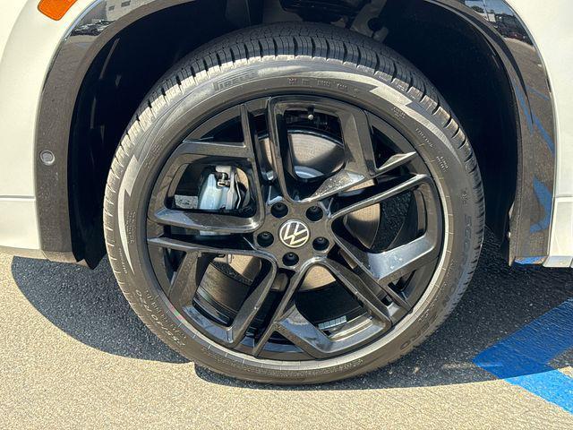 new 2026 Volkswagen Tiguan car, priced at $37,201