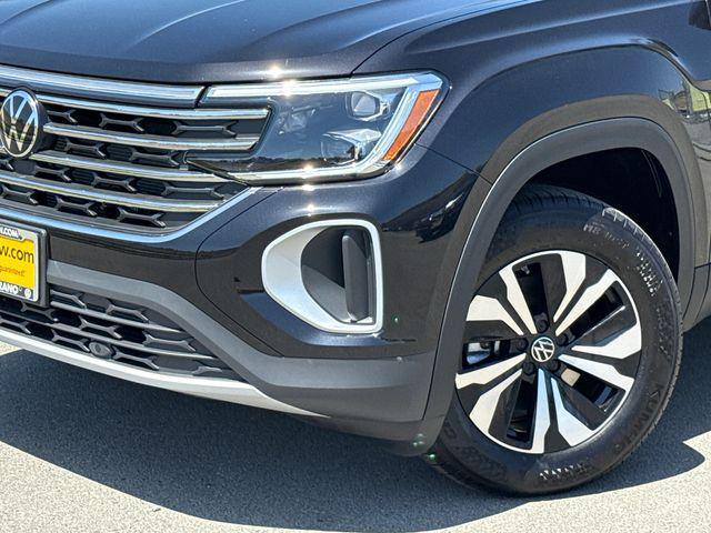 new 2026 Volkswagen Atlas car, priced at $36,621