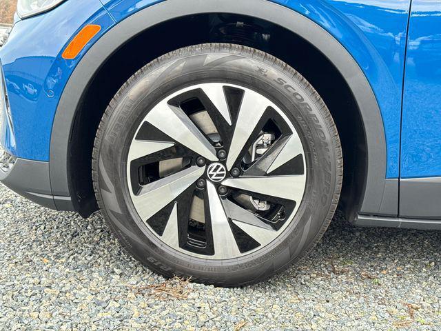 new 2026 Volkswagen ID.4 car, priced at $42,467