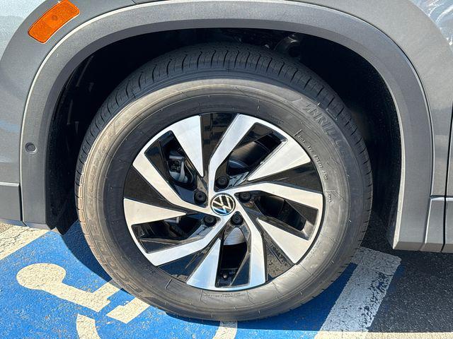 new 2026 Volkswagen Tiguan car, priced at $29,183
