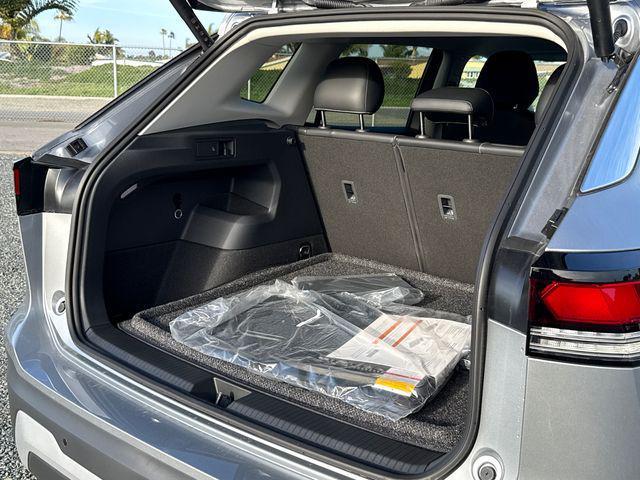 new 2026 Volkswagen Tiguan car, priced at $33,554