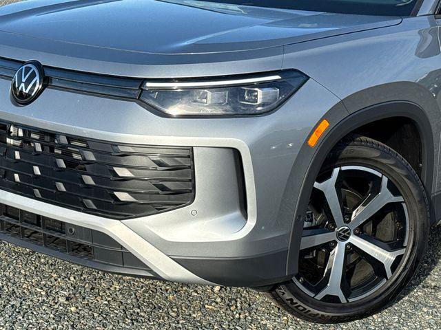 new 2026 Volkswagen Tiguan car, priced at $33,554