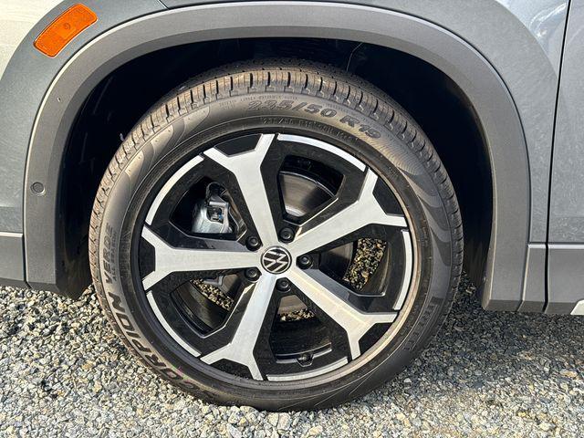 new 2026 Volkswagen Tiguan car, priced at $34,586