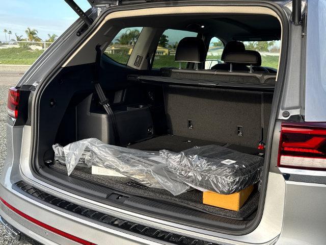 new 2026 Volkswagen Atlas car, priced at $55,895