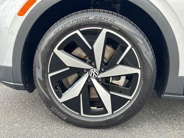 used 2023 Volkswagen ID.4 car, priced at $23,599