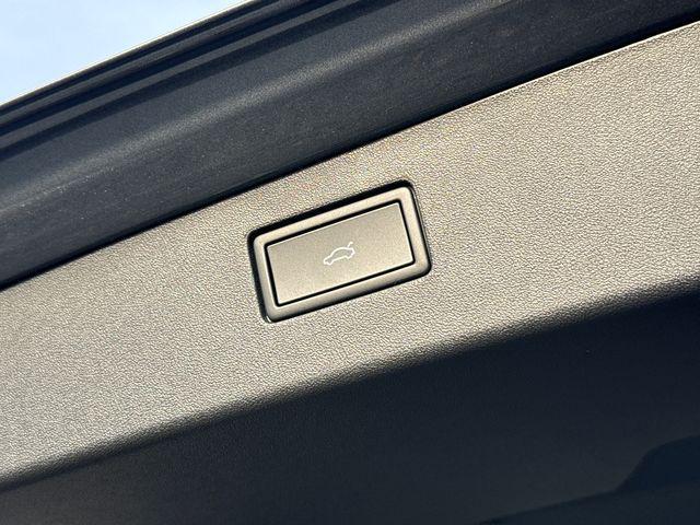 new 2026 Volkswagen Tiguan car, priced at $37,542