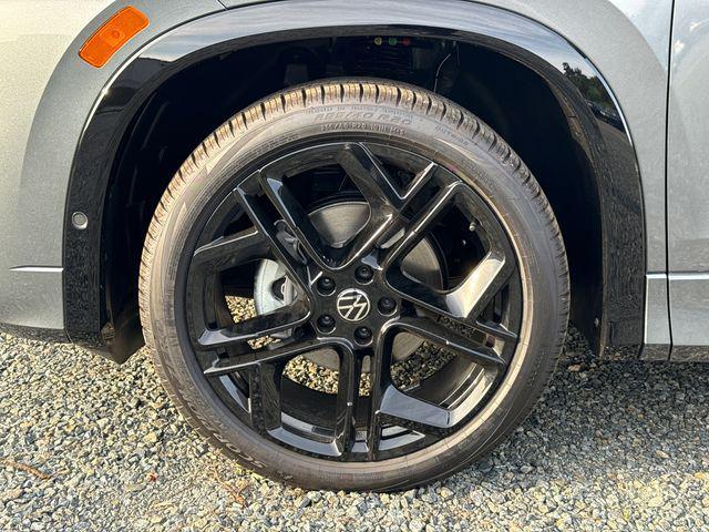 new 2026 Volkswagen Tiguan car, priced at $37,542