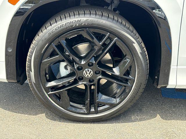 new 2026 Volkswagen Tiguan car, priced at $36,534