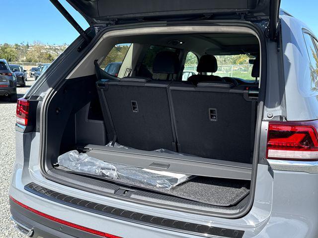 new 2026 Volkswagen Atlas car, priced at $46,394