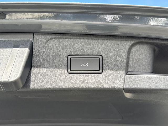 new 2026 Volkswagen Atlas car, priced at $46,394