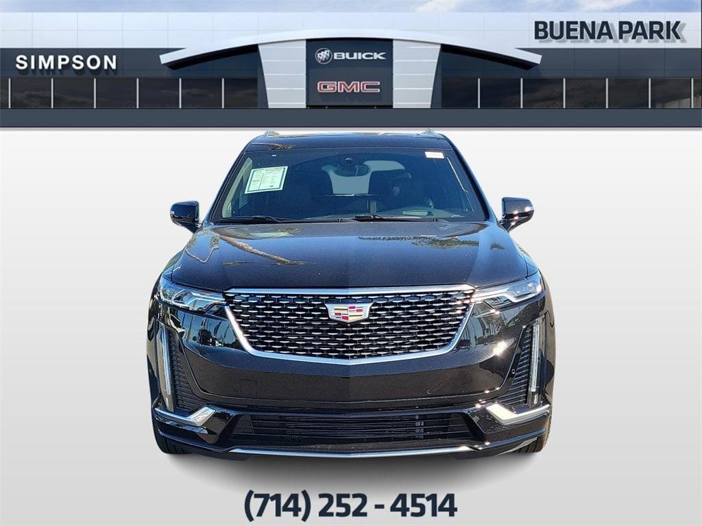 used 2025 Cadillac XT6 car, priced at $54,995