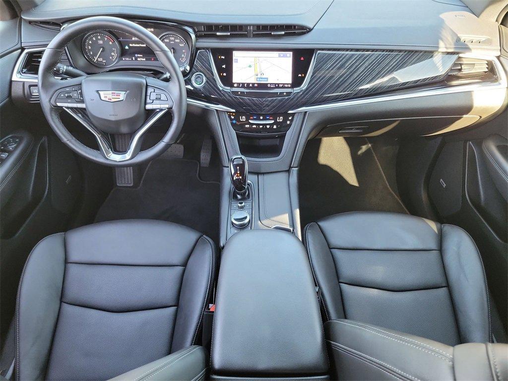 used 2025 Cadillac XT6 car, priced at $54,995