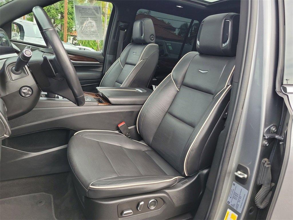 used 2021 Cadillac Escalade ESV car, priced at $61,995