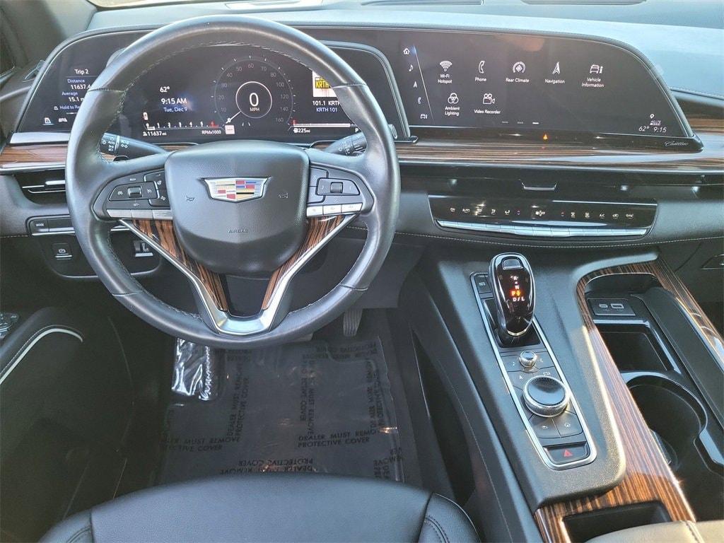 used 2024 Cadillac Escalade ESV car, priced at $81,995