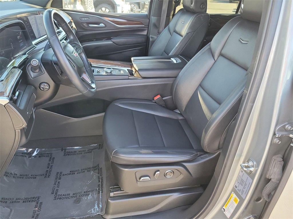 used 2024 Cadillac Escalade ESV car, priced at $81,995