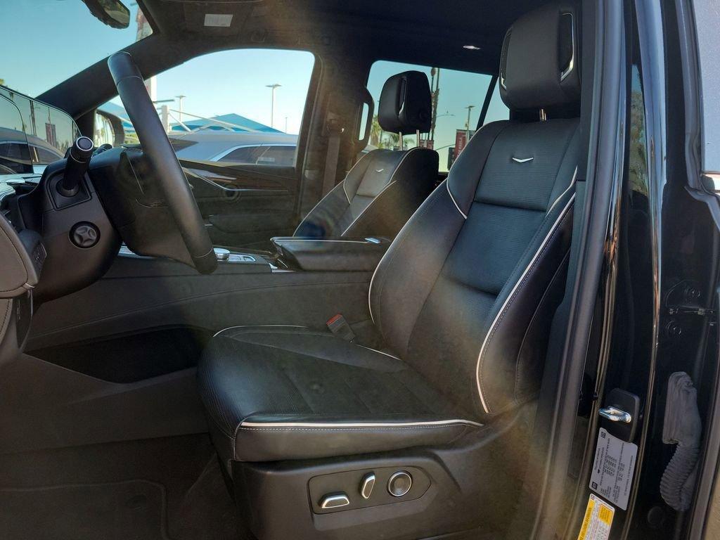used 2024 Cadillac Escalade car, priced at $74,995