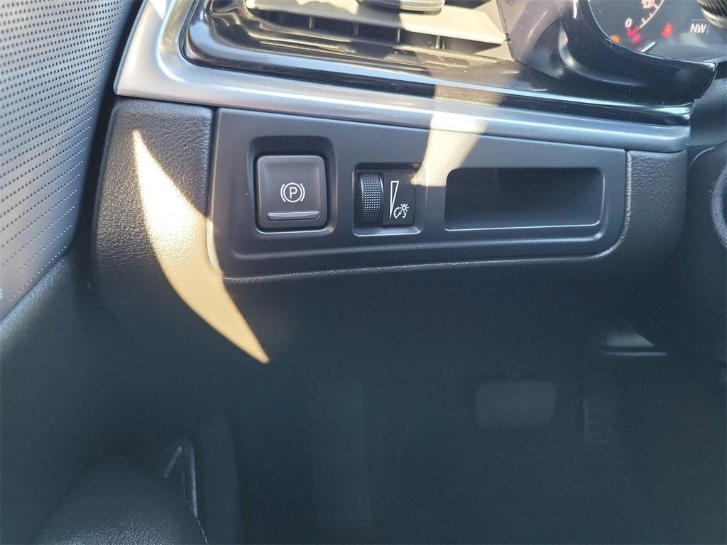 used 2023 Cadillac XT6 car, priced at $35,450