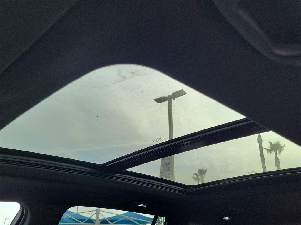 used 2025 Cadillac XT6 car, priced at $54,995