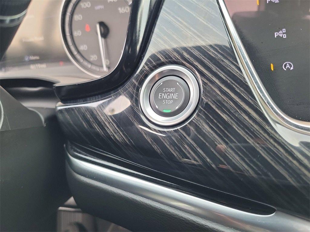 used 2025 Cadillac XT6 car, priced at $54,995