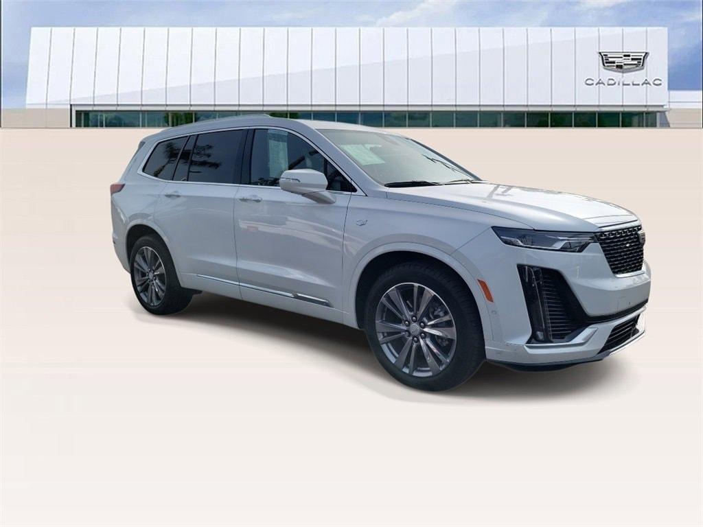 used 2025 Cadillac XT6 car, priced at $54,995