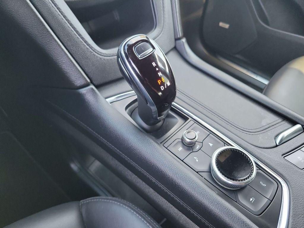 used 2023 Cadillac XT5 car, priced at $32,995